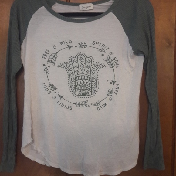 Free Kisses Tops - Feminine baceball tee